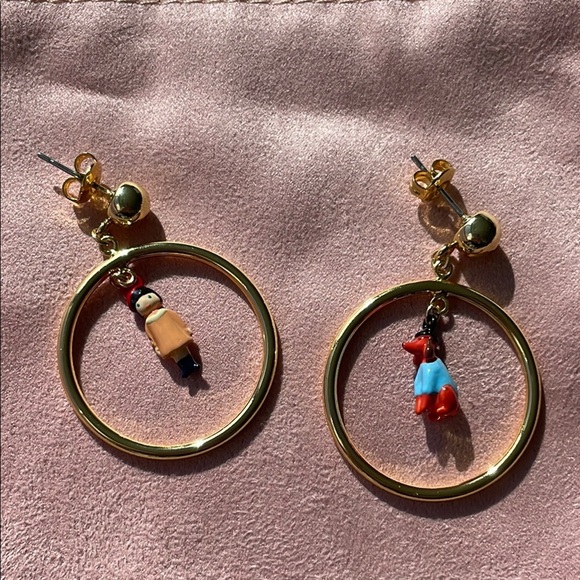Les NEREIDES dog 🐕 Gold and Red Earrings with Playful Hoops - Picture 1 of 4